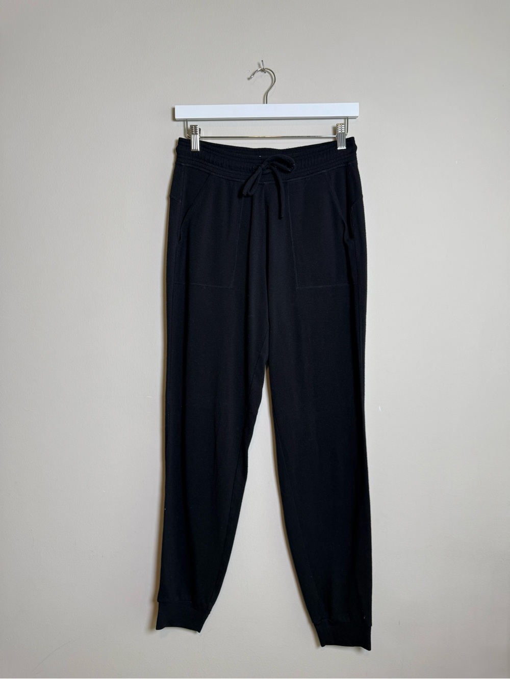 ALO Yoga | Soho Jogger Pants | Black | Size Medium